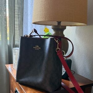 Coach Black and Red Shoulder Bag